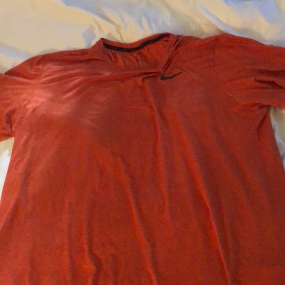 Nike dri fit tee - Picture 1 of 1
